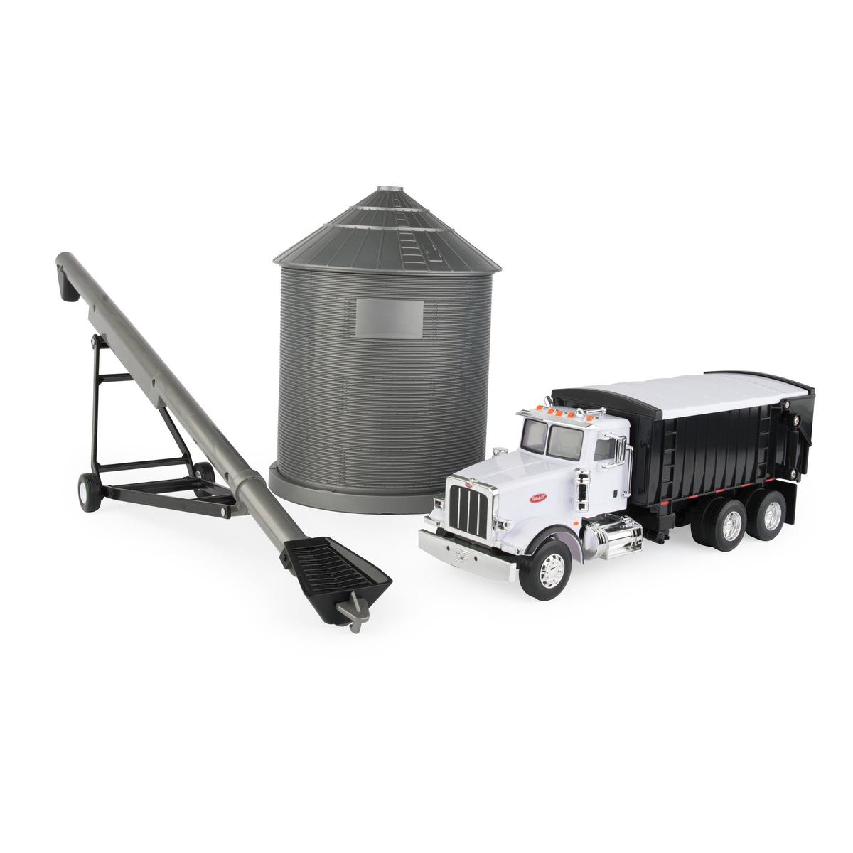 3 in 1 Peterbilt Harvesting Set 1:32 Scale 46501