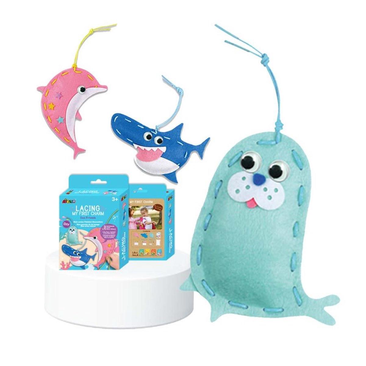 Lacing My First Charm Level 1 – Sea Friends