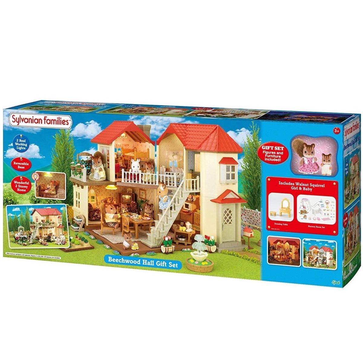 Sylvanian Families: Beechwood Hall Gift Set