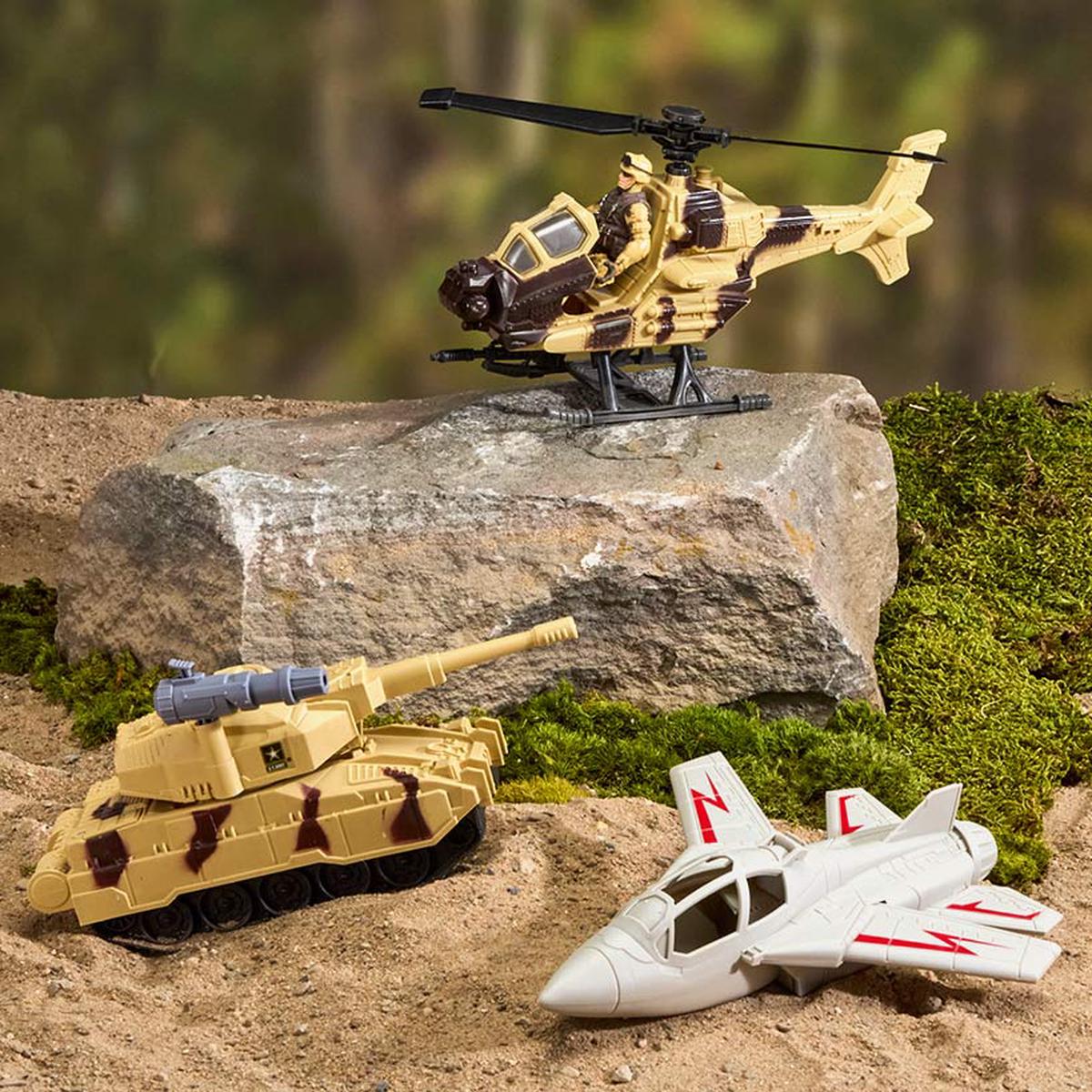 U.S. Army Combat Forces Toy Set – Military Vehicles for Imaginative Play